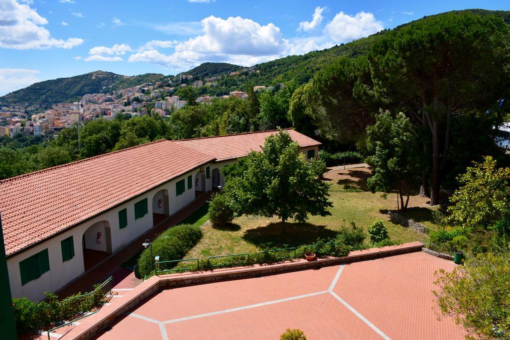 Hotel Villa Selene Lanusei Exterior foto